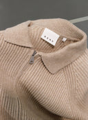 <h3><em>Discover</em> our Lookbook</h3>